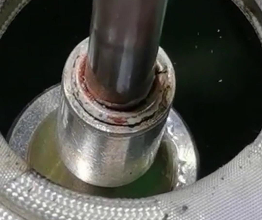 高頻機(jī)焊接銅鋁管是一種有效的焊接方法，但要注意工藝規(guī)范和焊接技巧