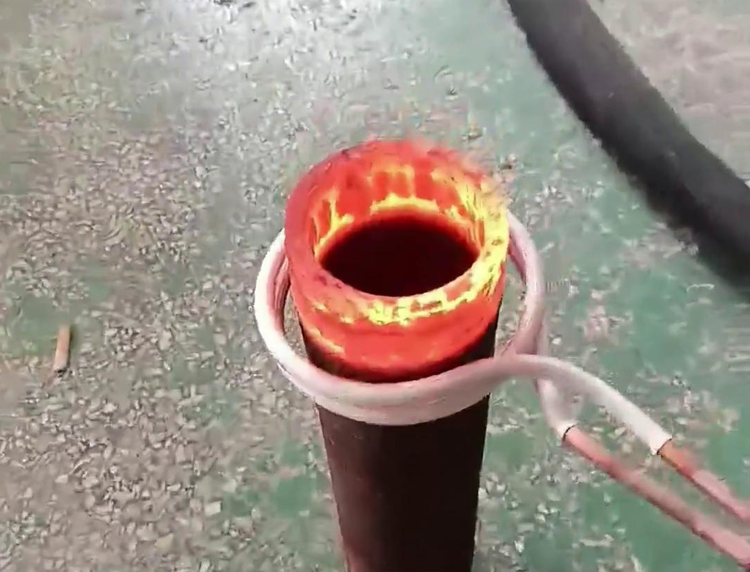 手持式高頻加熱機(jī)，輕便靈活，操作簡便